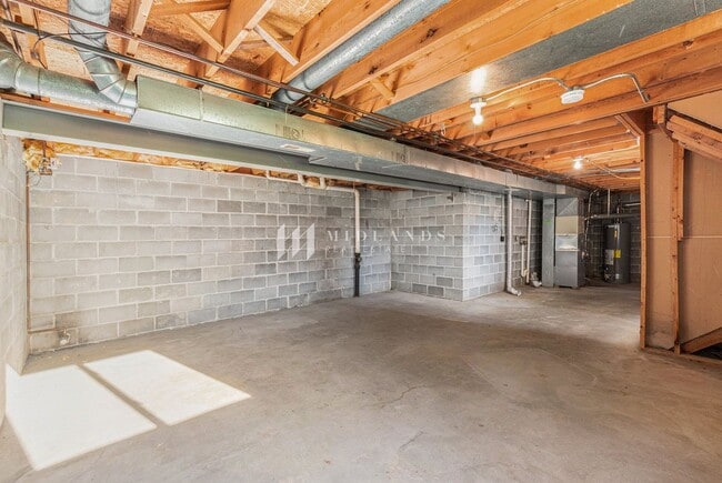 Building Photo - Marvelous Omaha Home