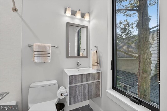 Building Photo - 5310 Dorsett Pl NW