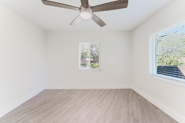 Building Photo - 323 Spanish River Blvd