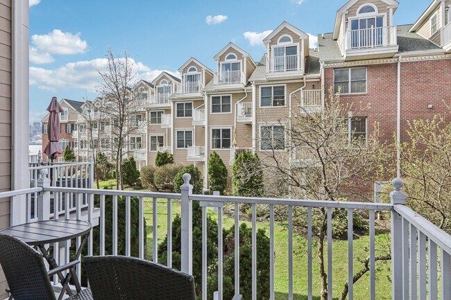 Building Photo - 458 Buffalo Ct