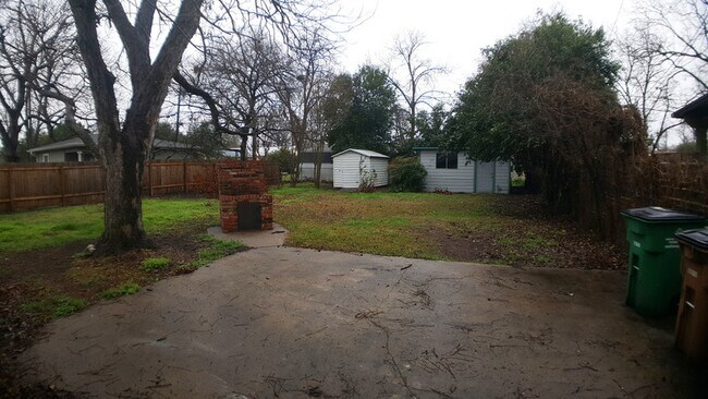 Building Photo - 1301 Aggie Ln