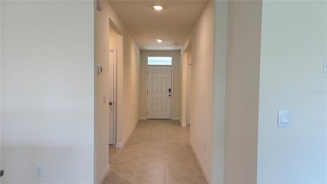 Building Photo - 420 Taylor Grvs St