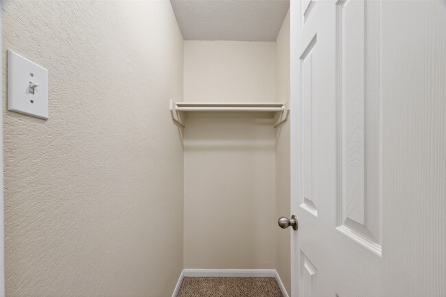 Building Photo - 5810 Post Oak Manor Dr