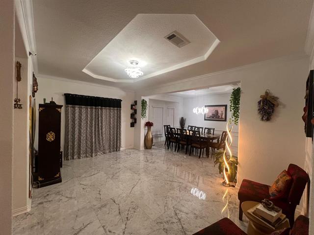 Building Photo - 12345 Deerbrook Dr