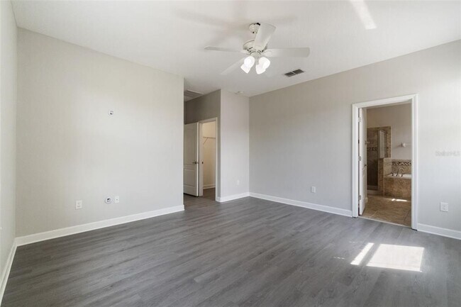 Building Photo - 3589 Cortland Dr