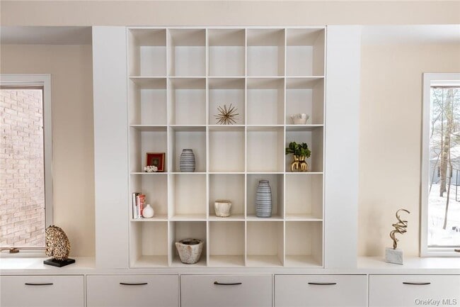 Building Photo - 50 Woods Rd