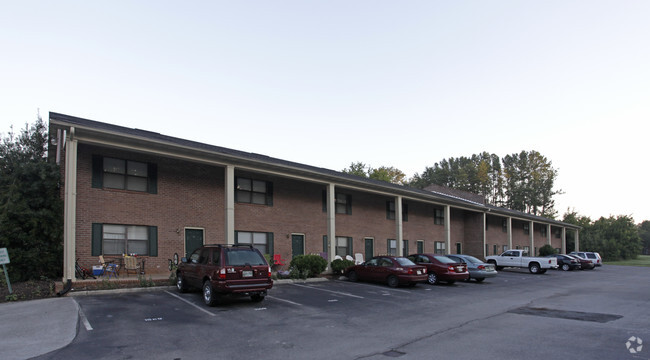 Primary Photo - Sandy Springs Townhouses