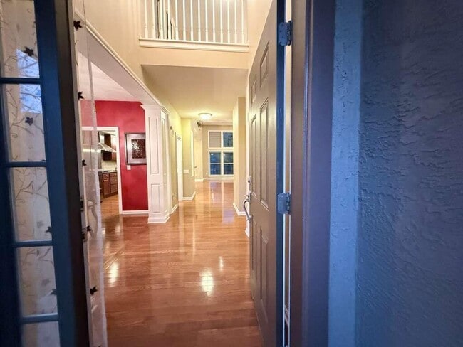 Building Photo - 7798 Wayside Ave