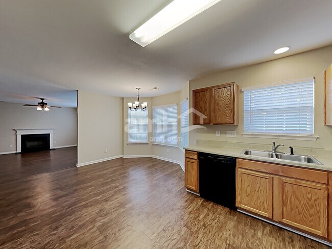 Building Photo - 4227 Springhaven Dr