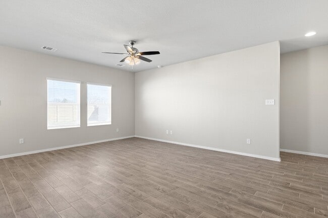 Building Photo - Charming Single Story Kyle Home with Neigh...