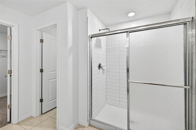 Building Photo - 9907 Branching Ship Trce