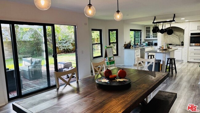 Building Photo - 6479 Bradley Pl