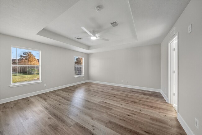 Building Photo - 1111 Kingbriar Cir