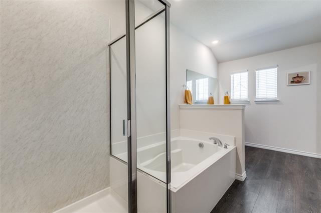 Building Photo - 2124 Steer Creek Pl