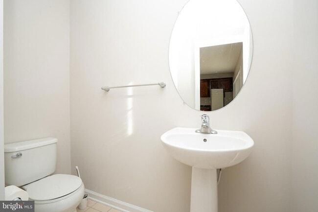 Building Photo - 5 Rafting Way