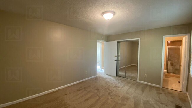 Building Photo - Excellent 4 Bedroom Home in Pleasant Grove