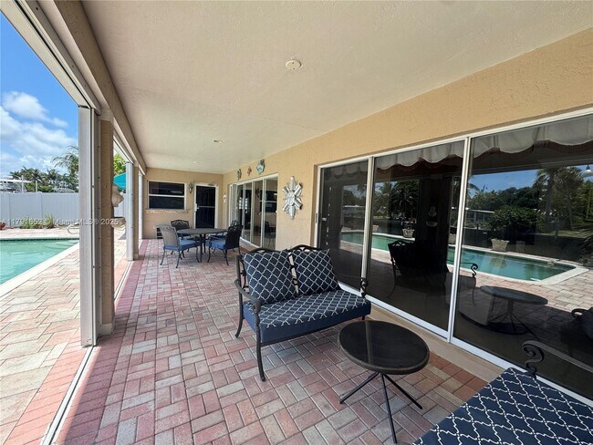 Building Photo - 3270 S Terra Mar Dr