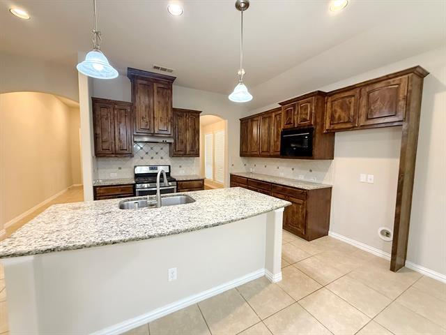 Building Photo - 10708 Patton Dr