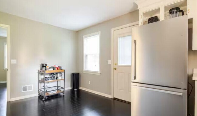 Building Photo - 2520 Exton Shore Dr