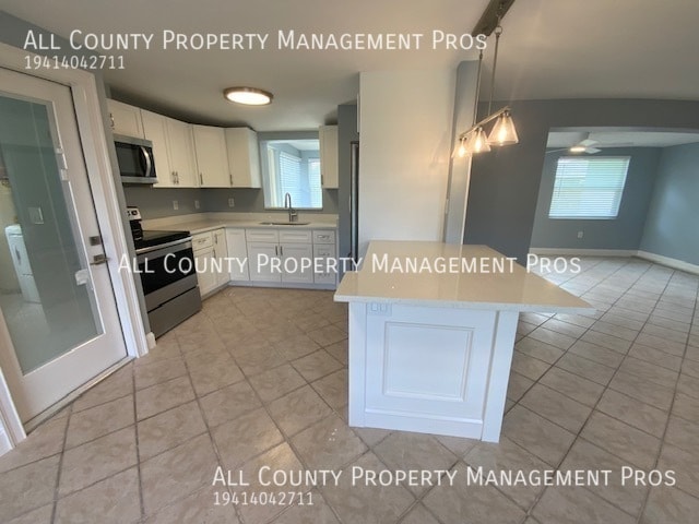 Building Photo - 5425 San Jose Dr