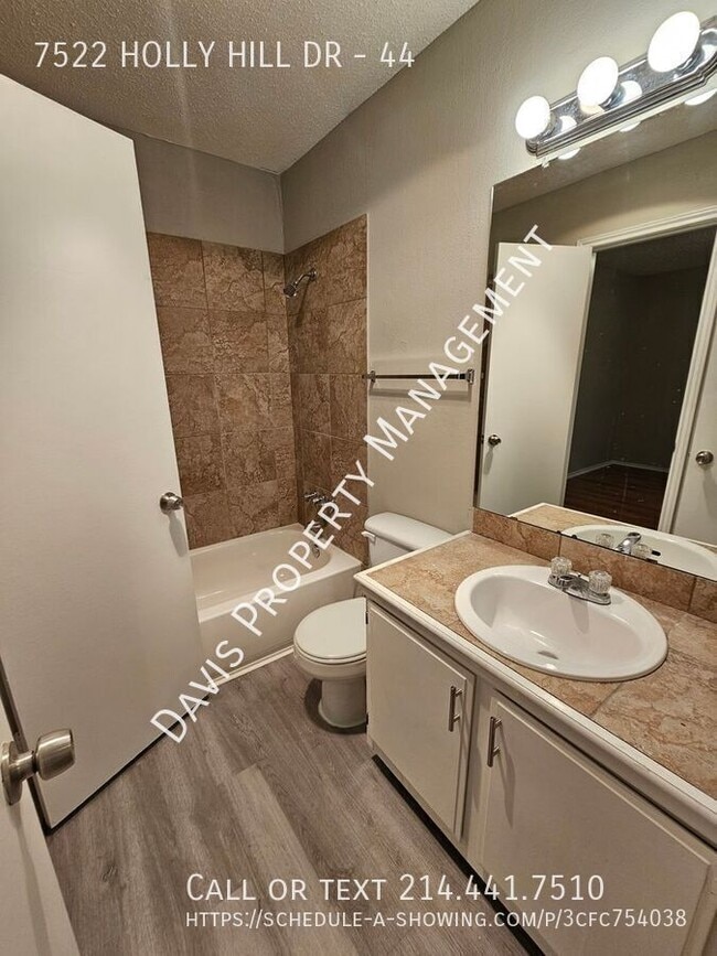 Building Photo - 7522 Holly Hill Dr