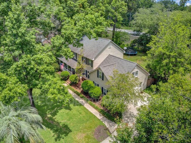 Building Photo - 109 Fort St