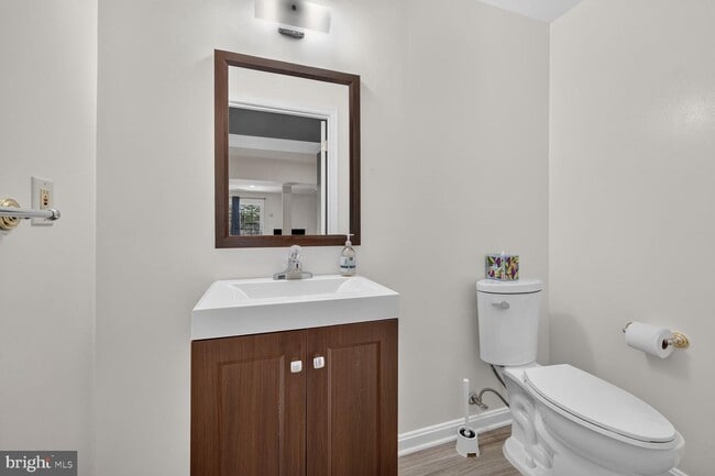 Building Photo - 5619 Ridge View Dr