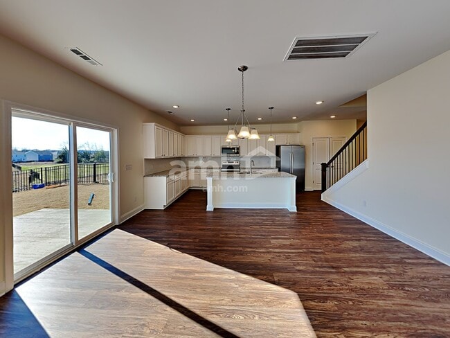 Building Photo - 5956 Hagar Vly Dr