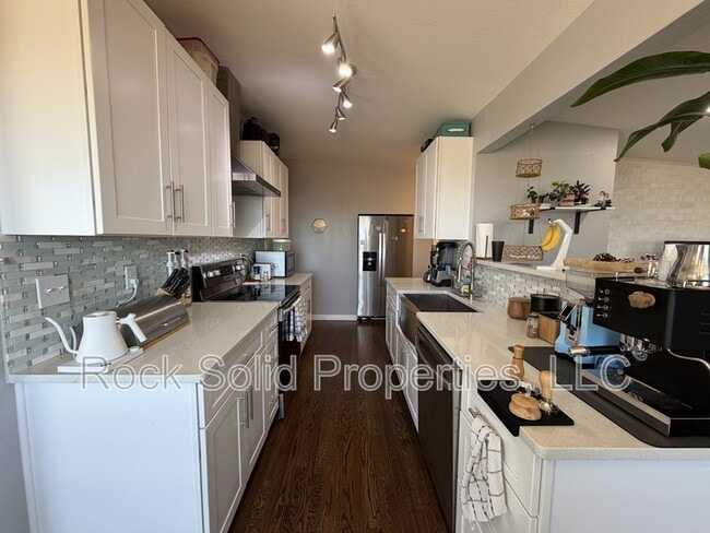 Building Photo - 3143 Green Valley Rd