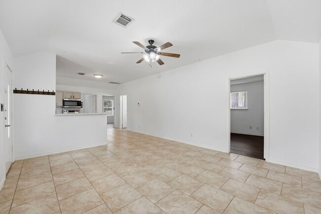 Building Photo - 12322 Royal Lake Dr