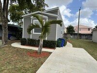 Building Photo - 6105 Brandywine Dr N