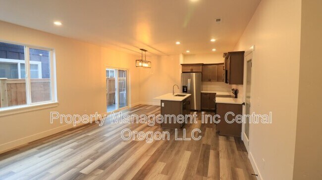 Building Photo - 61379 Brosterhous Road