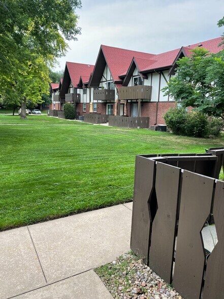 Building Photo - 3250 O'Neal Cir