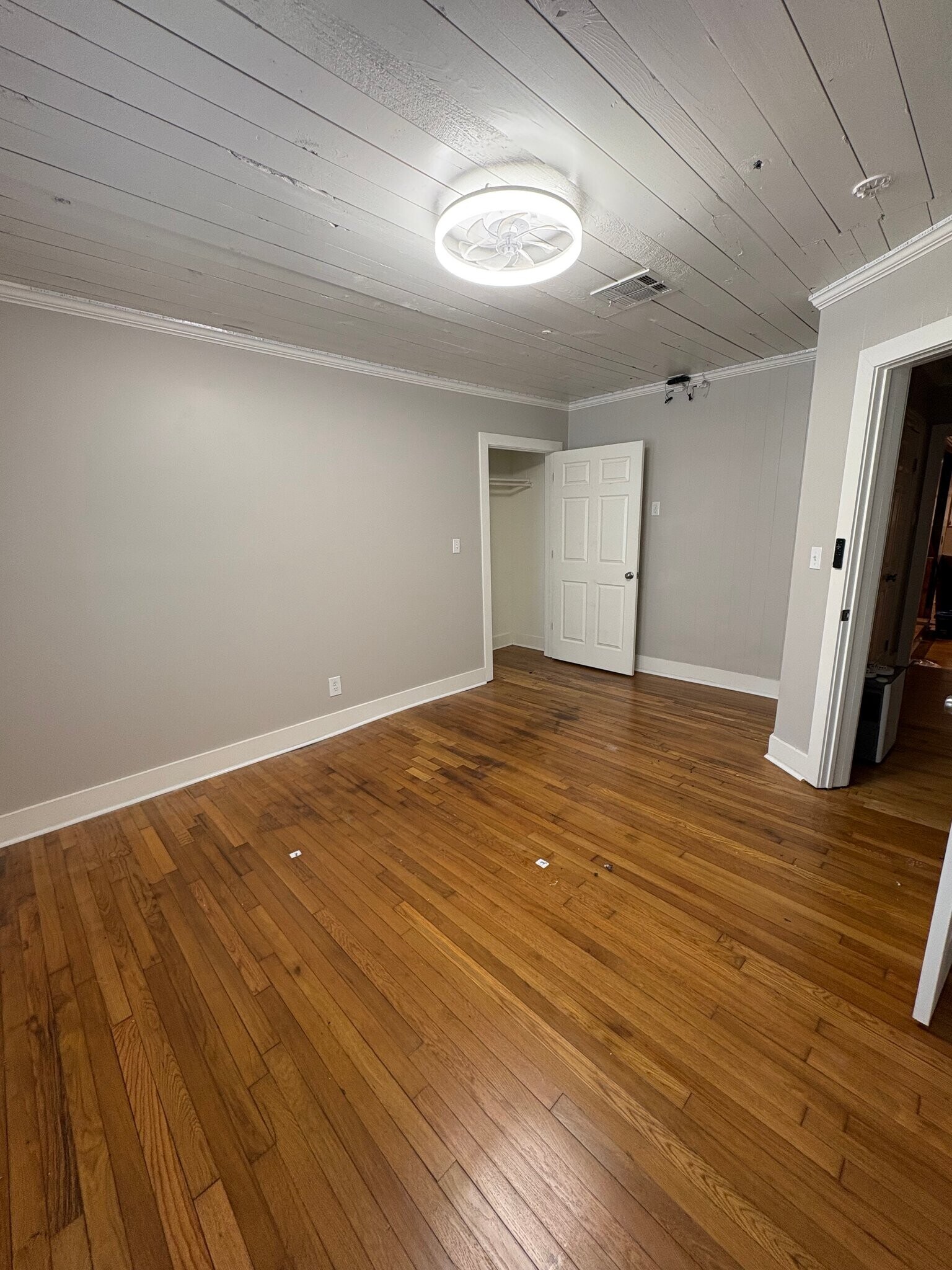 Building Photo - 235 Brookside Dr
