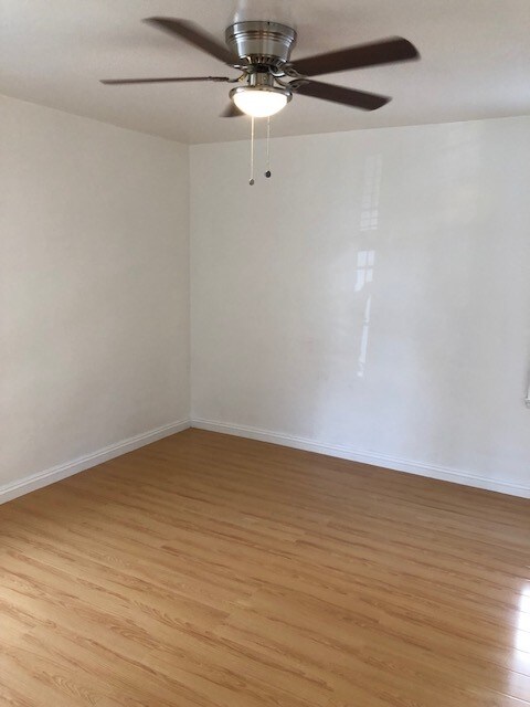 Building Photo - 410 S Sierra Madre Blvd