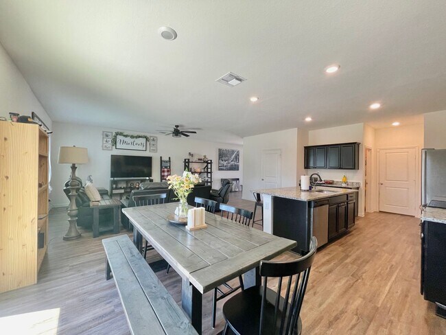 Building Photo - 12731 Cygnus-