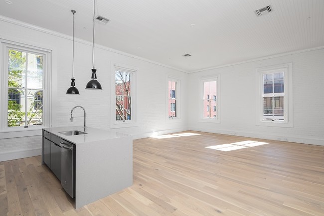 Floorplan - Auction House Apartments