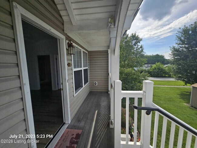 Building Photo - 3802 Falcon Crest Dr