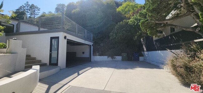 Building Photo - 1317 Devlin Dr