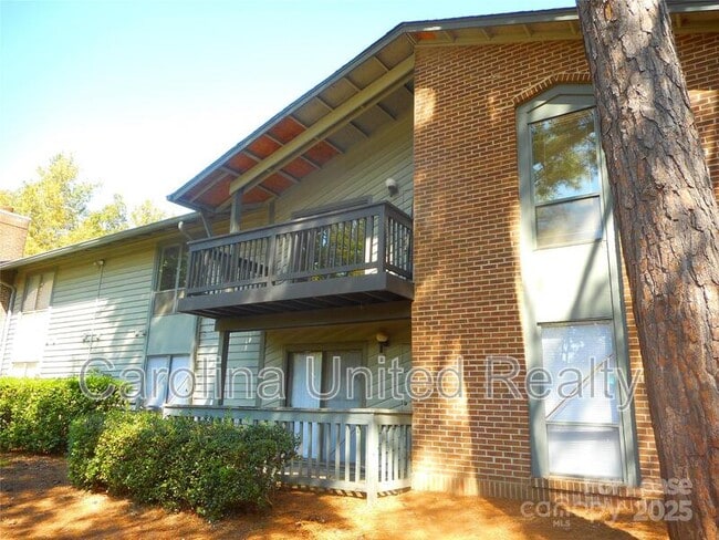 Primary Photo - 5016 Sardis Rd