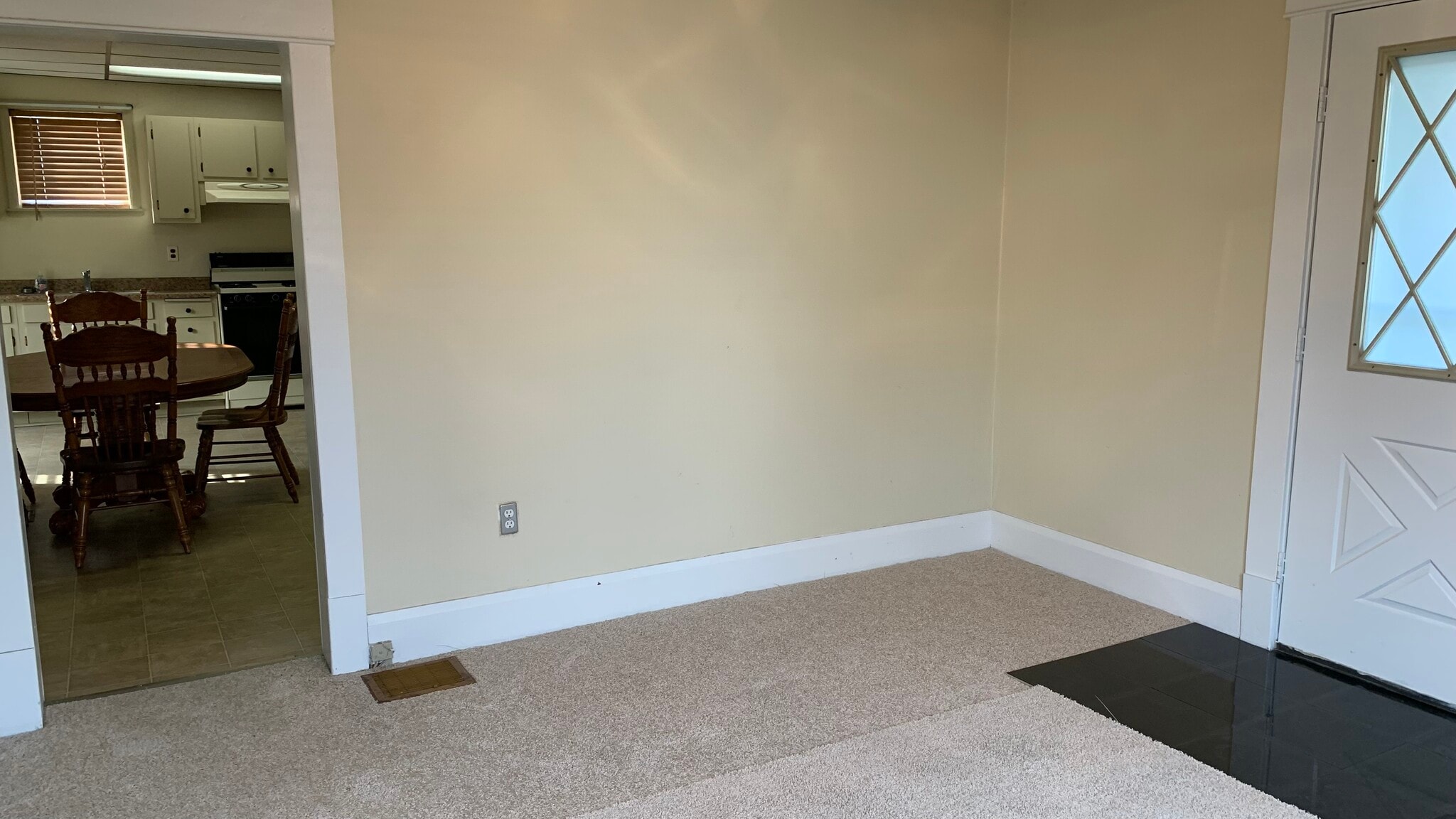 bedroom - 1210 Mills St