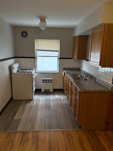 Building Photo - 3323 Werk Rd