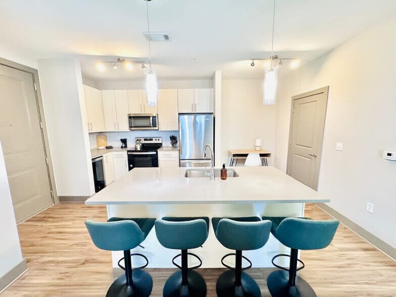 Building Photo - 9244 Vintage Hills Way