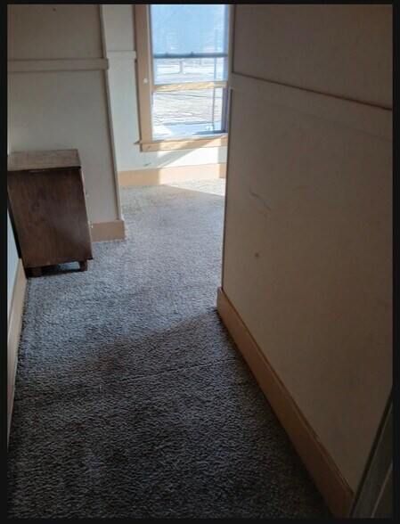 Building Photo - 304 N 22nd St