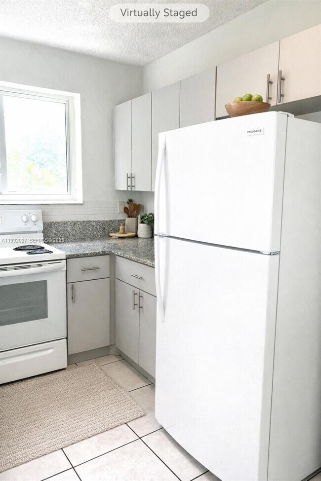 Building Photo - 2121 SW 4th St