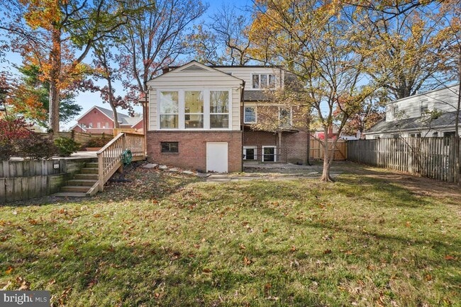 Building Photo - 2809 Pierpont St