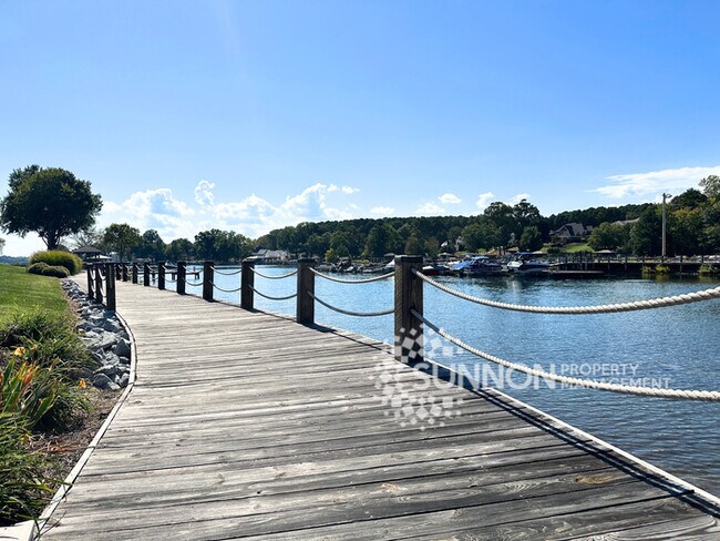 Building Photo - Live your best Lake Life 4 BR 2.5 BA