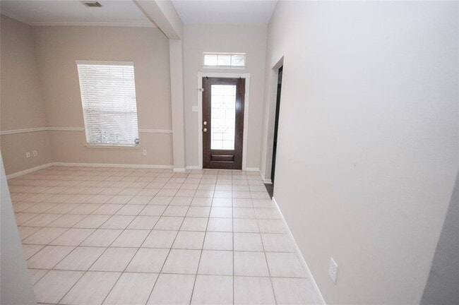 Building Photo - 3006 Breakers Point Dr