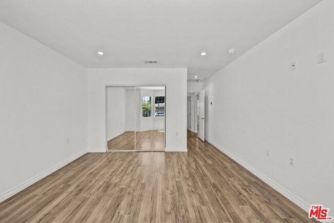 Building Photo - 6712 Cedros Ave