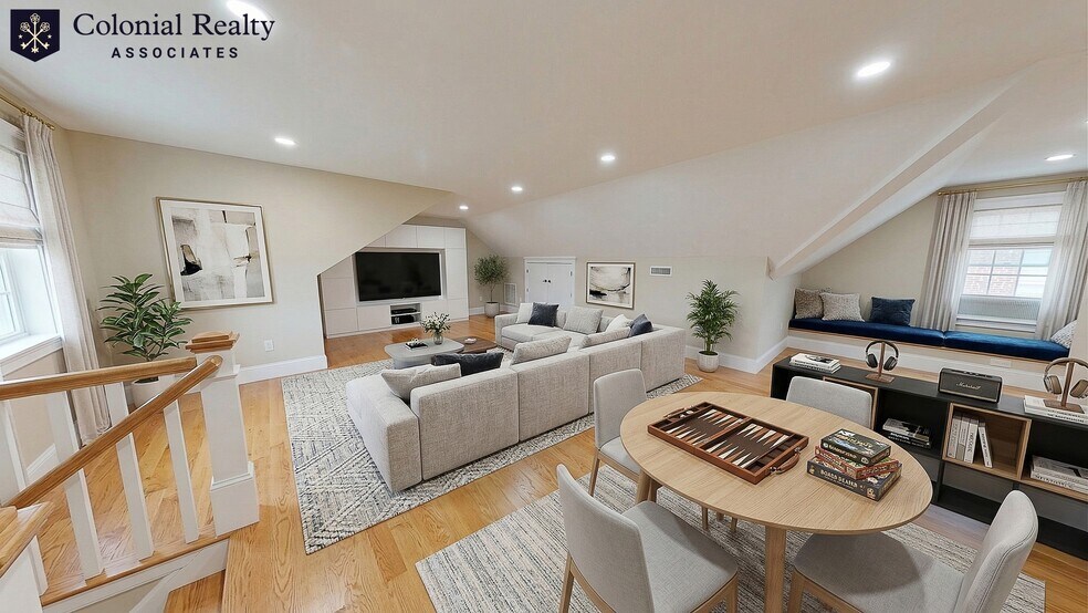 Building Photo - 42 Parsons St